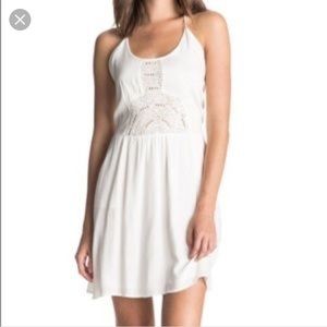ROXY white beach dress with crochet detailing 🏝